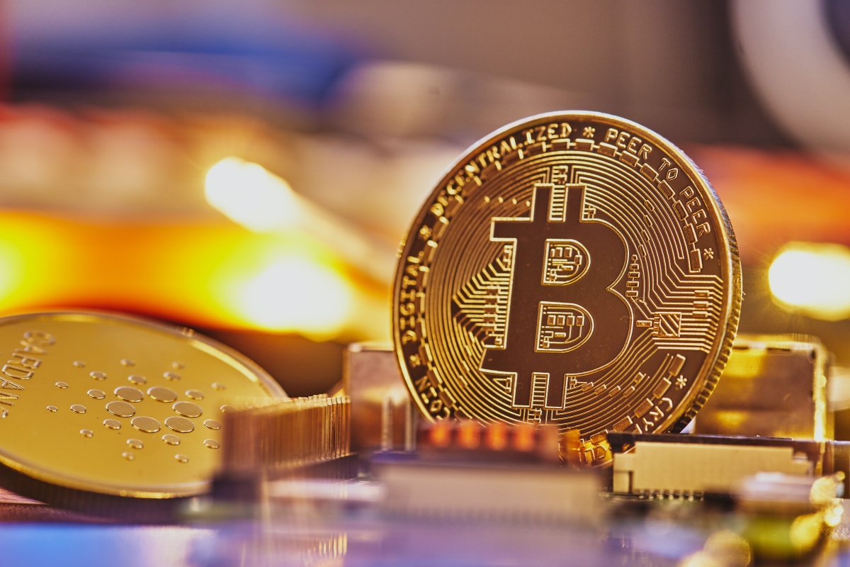 比特幣的市值跌至第8名,險勝Tesla。