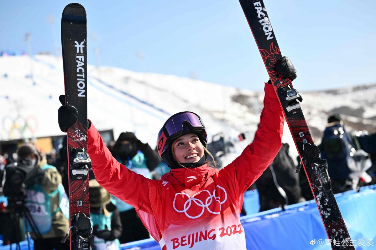 由於身份「特殊」，谷愛凌自代表中國在北京冬奧創下佳績後也一直備受爭議。