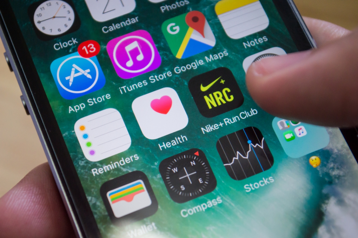 對於NRC今次宣佈停止在華運營,不少内地用戶都在微博上表達不捨,同時也有部分網友猜測此舉或與數據外洩法規關聯。