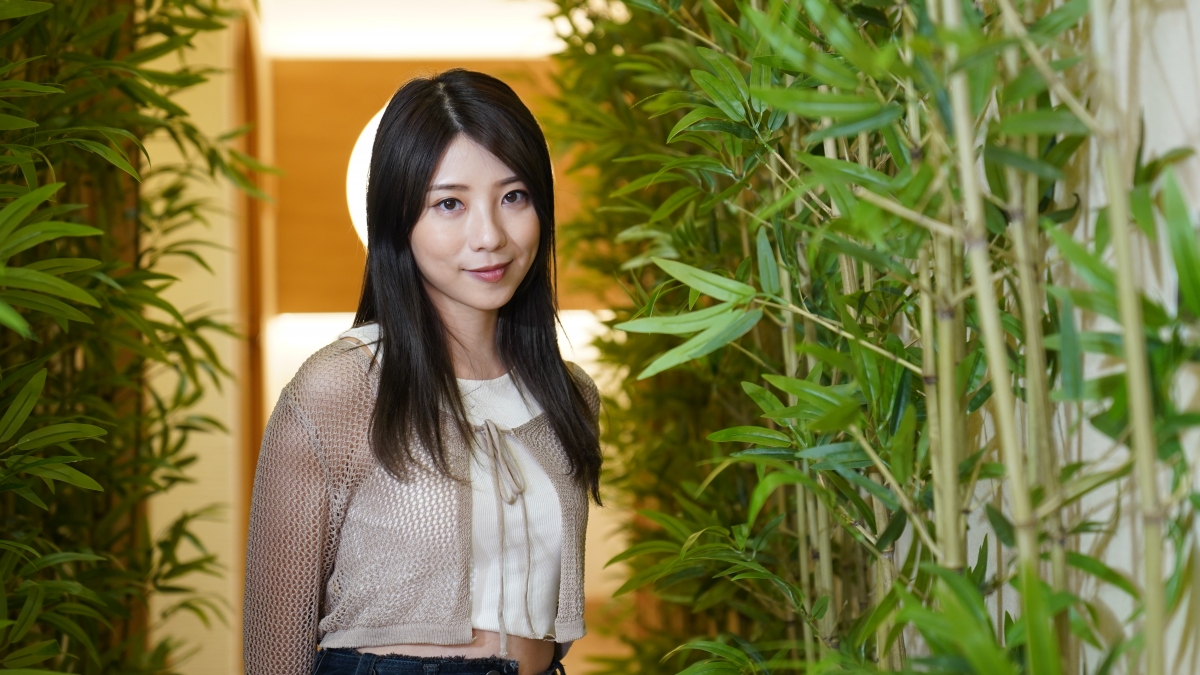 「黑面女神」阿Gi在兼顧演藝工作的同時，與大學友人一同斥資創業。