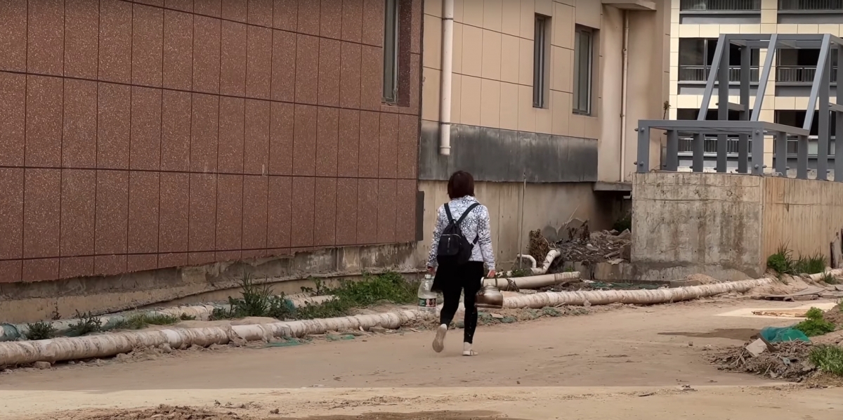 有爛尾樓業主稱即使上失信人名單也不還款。