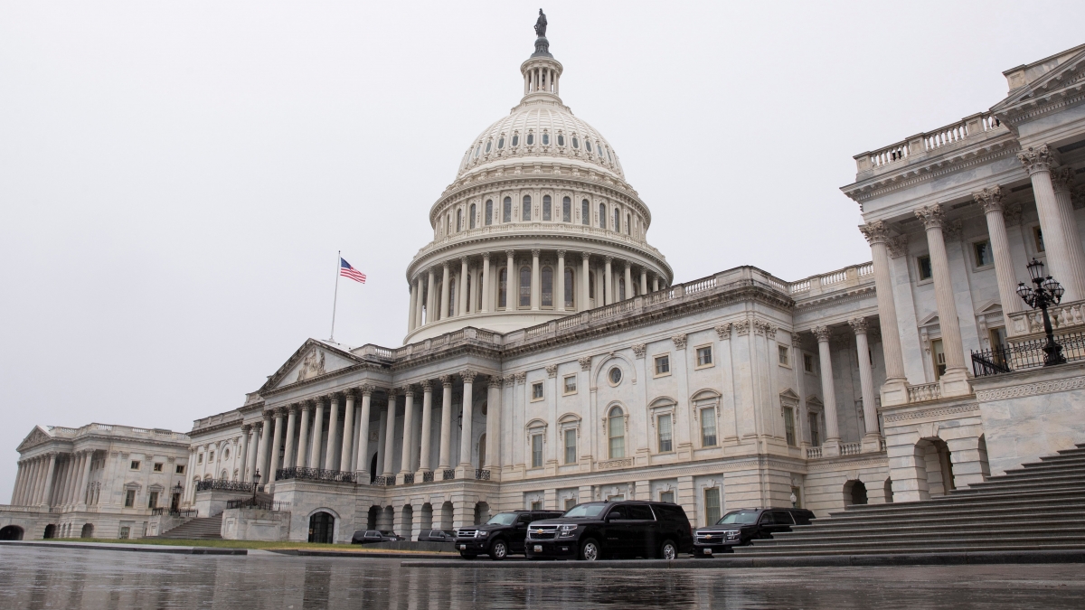 美國政治傳統中,朝野政黨對外交事宜通常具備一定默契,同一政黨公開在外交議題上唱反調,更是聞所未聞。