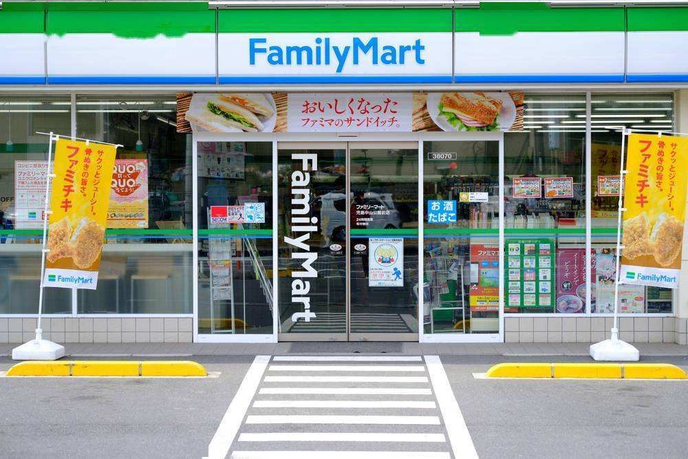 上述機器人將率先在東京周邊地區的約30家全家直營店推出,隨後才逐步拓展至其他加盟店。