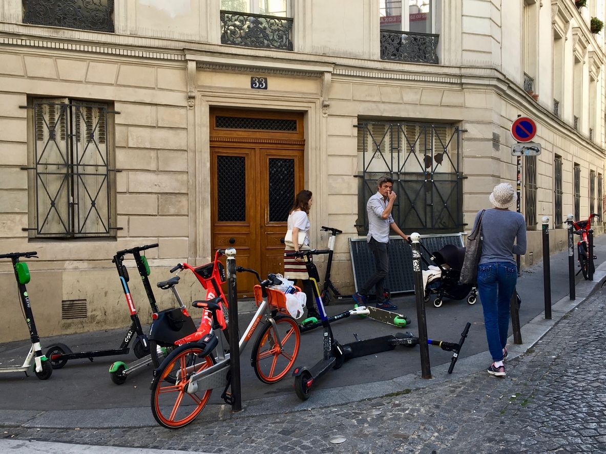 除了提供個人補貼,法國政府也計劃投資2.5億歐元將巴黎打造成單車城市。