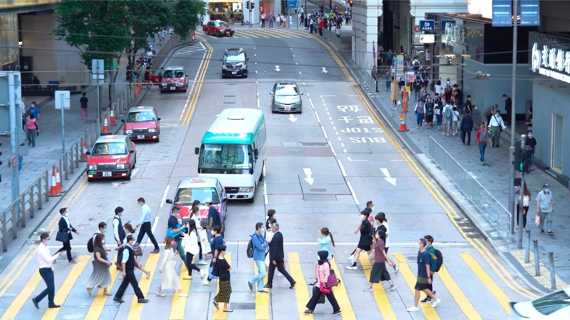 陳家強補充,香港有近180萬人具備10萬至100萬的可投資資金,惟大部分人的投資理財知識不足。