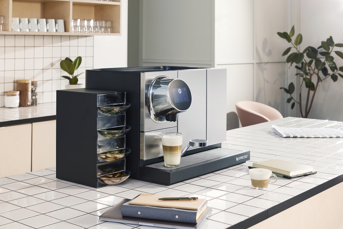 Nespresso Momento 咖啡機輕鬆沖調12款咖啡口味。