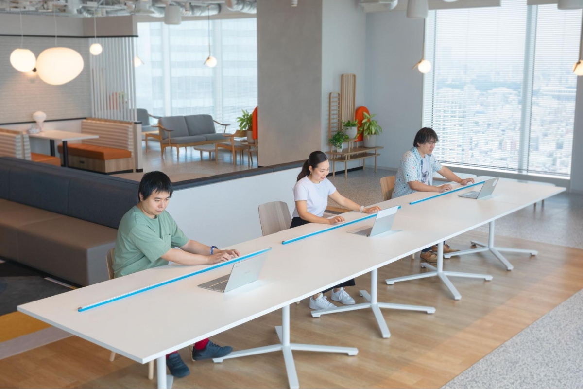 疫情肆虐必須保持社交距離的當下,使用者還可透過該鍵盤的「長度」打造個人空間。