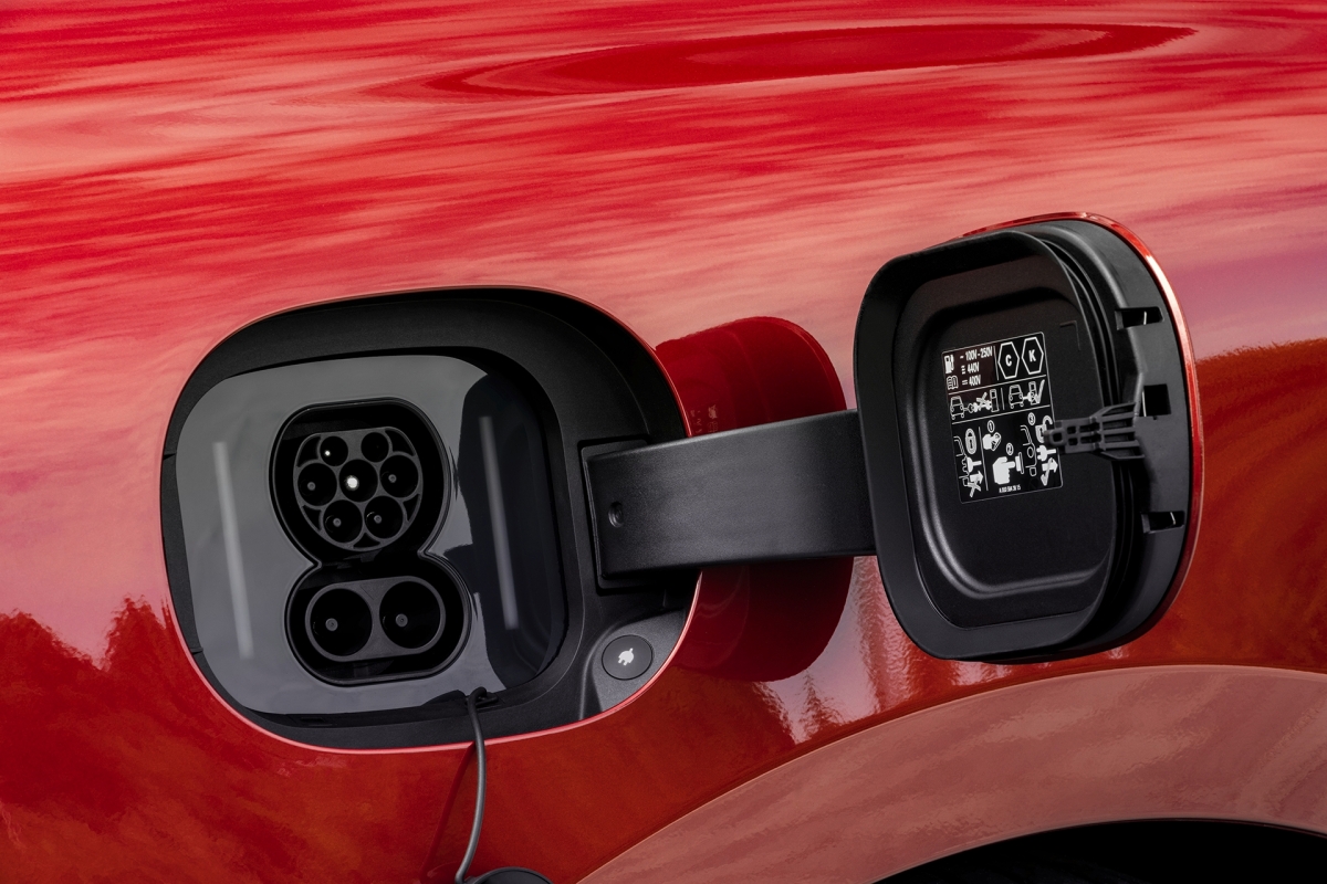 充電15分鐘即可行駛多 180 公里(WLTP)