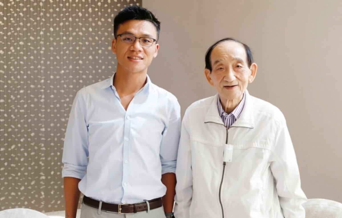 鄧成波被稱為香港「舖王」。