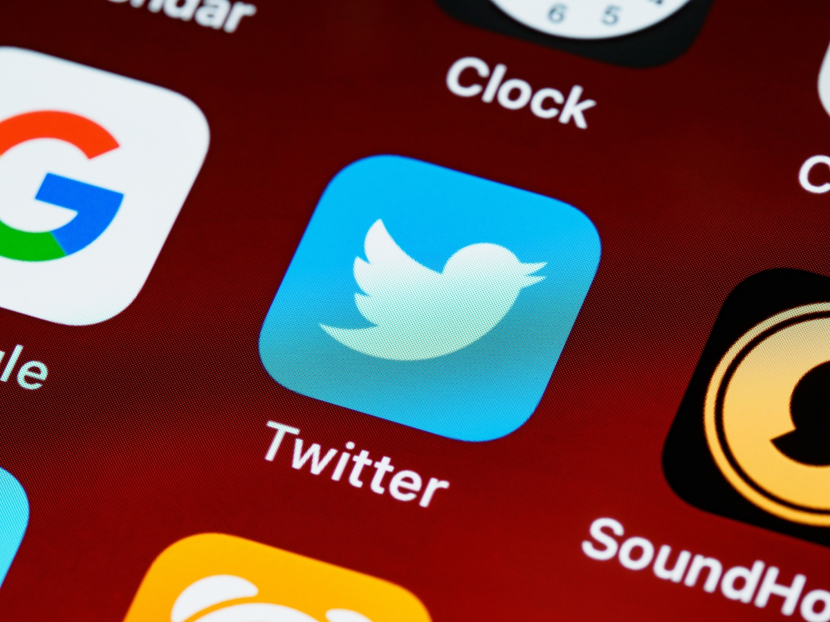 蘋果停止在Twitter投放廣告。