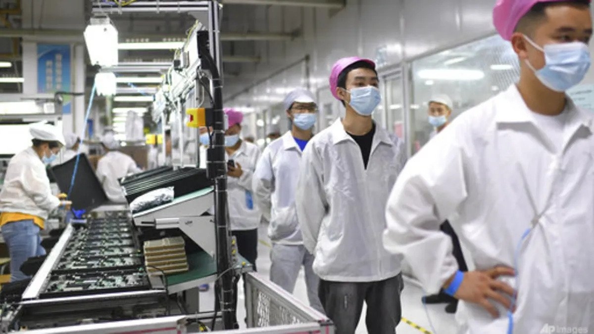 據悉過往富士康的員工月薪為3,000至4,000元人民幣。