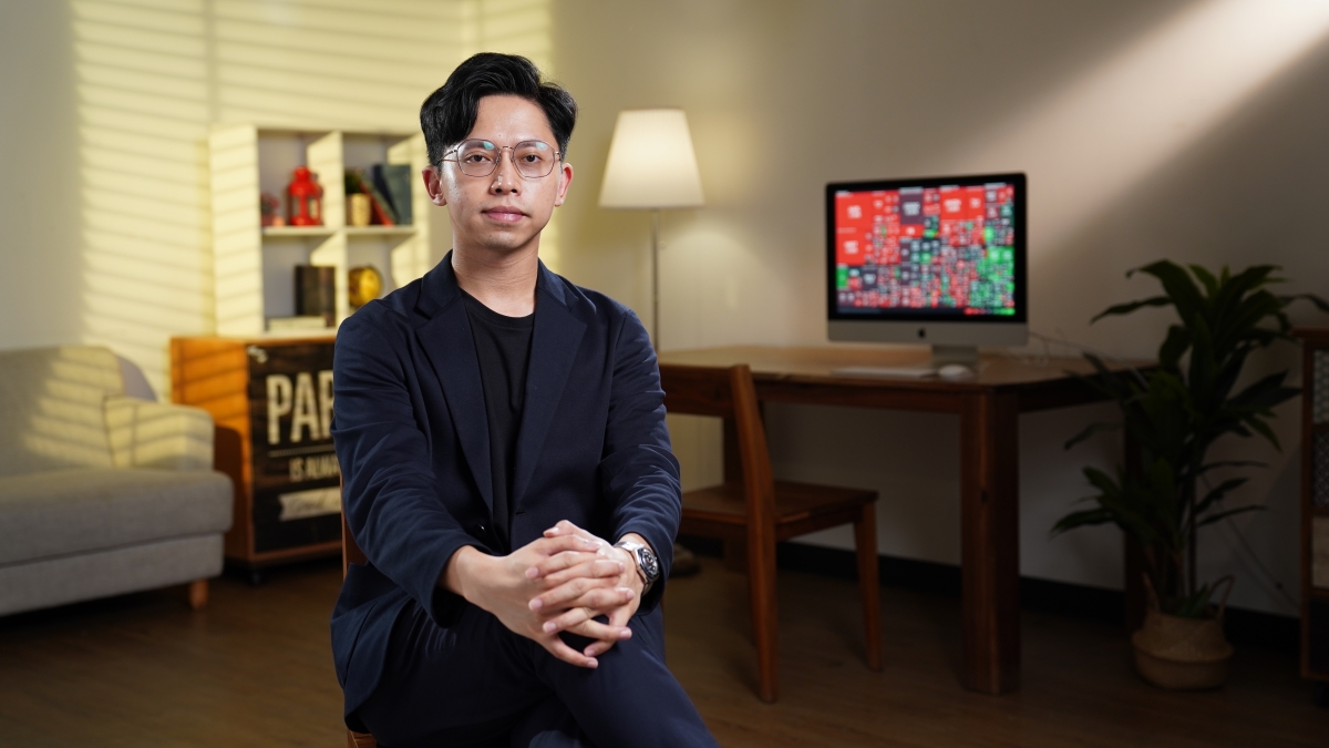 蔡嘉民透露,今次幣災損失過千萬,約兩成個人資產。