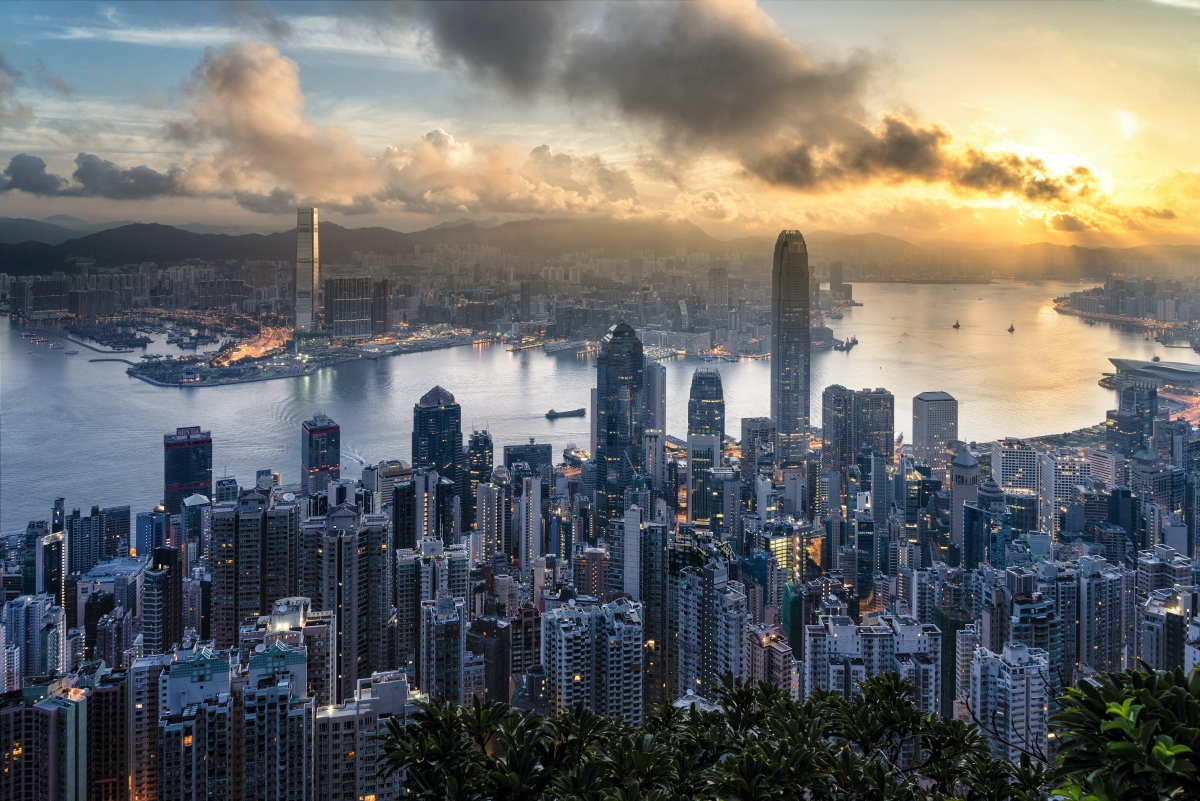 香港樓市2022年承壓,蝕讓盤湧現。