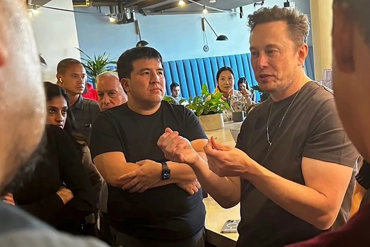 馬斯克被指調動Tesla員工幫助處理Twitter的工作。