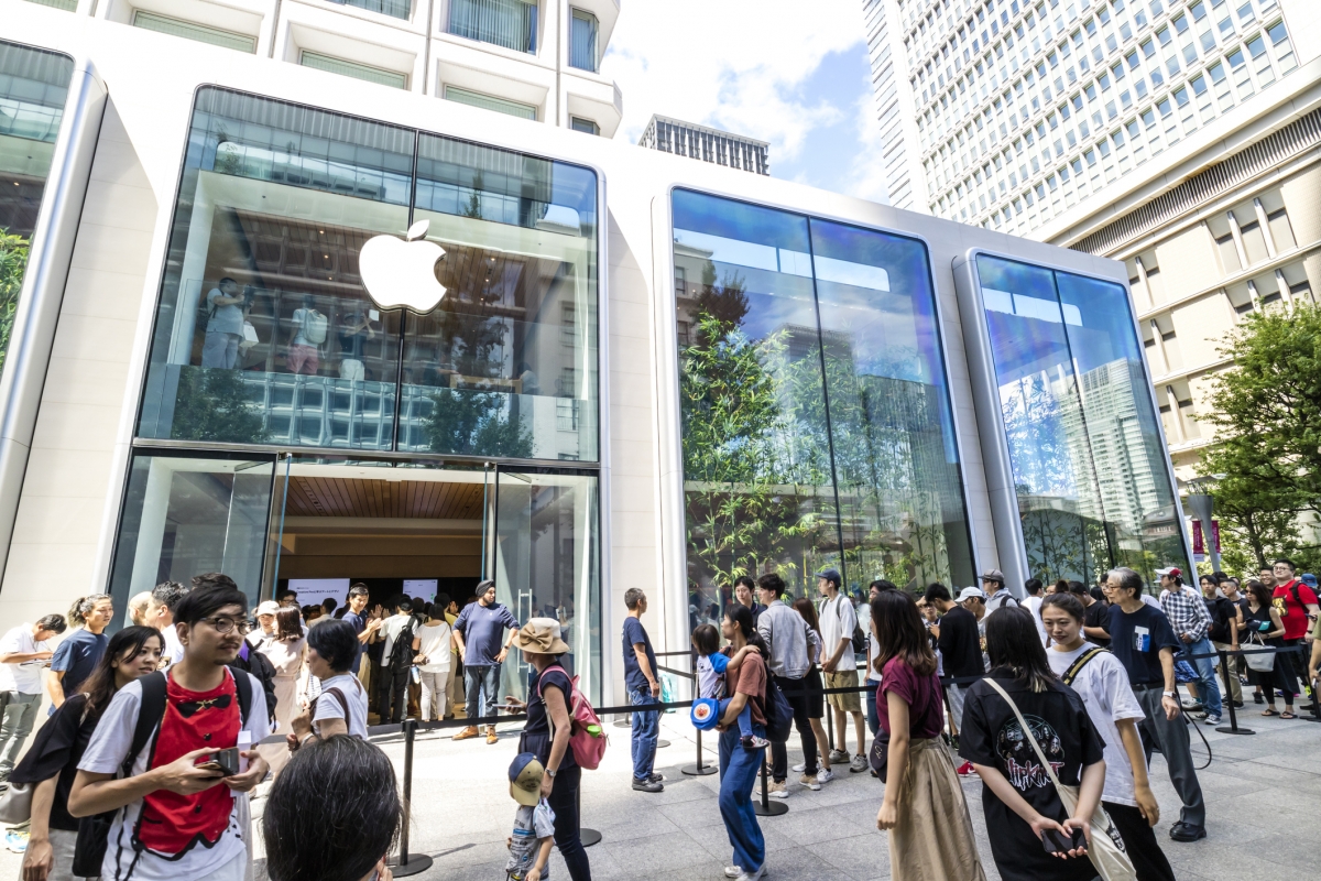 蘋果日本分公司被查到多單個人購買數百部iPhone卻免交消費稅的賬單，遭東京政府要求補稅7億。