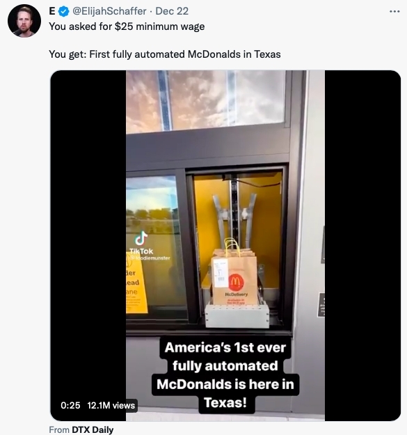 相關爭議還延伸到麥當勞工人的薪資水平,以及德克薩斯州的法定最低薪資。