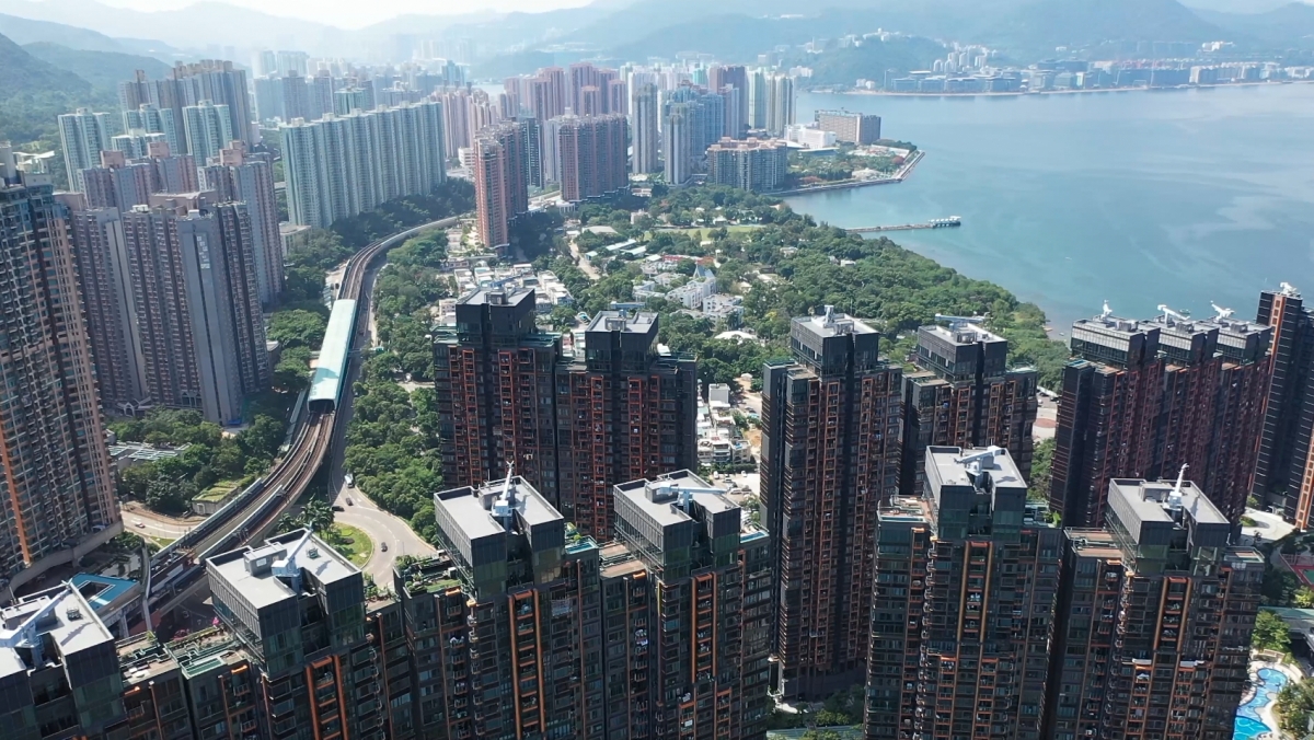 中原陳永傑形容,2023年是樓市「復常之年」,預計樓價可由低位反彈15%。