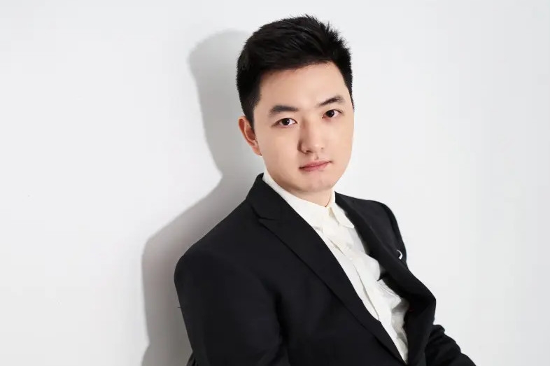 李子柒與經紀公司微念達成和解，創始人劉同明將退出公司。