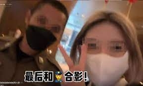 從片段中可看見，路上交通一直暢通無阻，只要警車響起警笛，其他車輛都會讓開。最終原需3個小時的路程只花了1小時，網紅亦給了警察200元小費和合照留念。