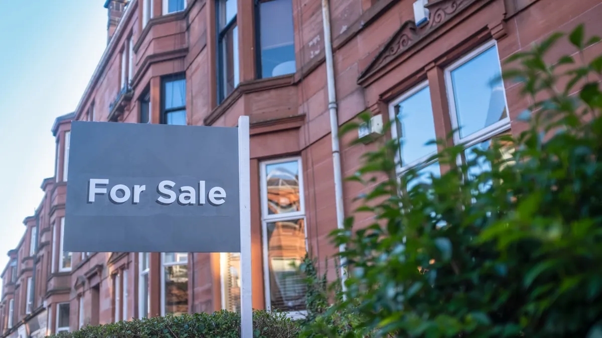 至於首次置業的人士，在這個高利率的市場情況下已經機乎絕跡。