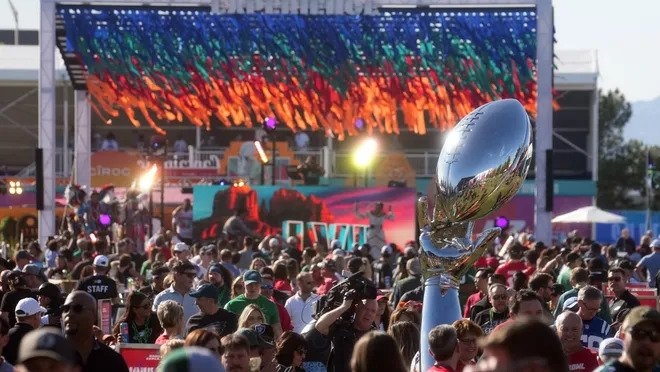 在NFL超級杯上播放的30秒廣告要價5100萬港元。