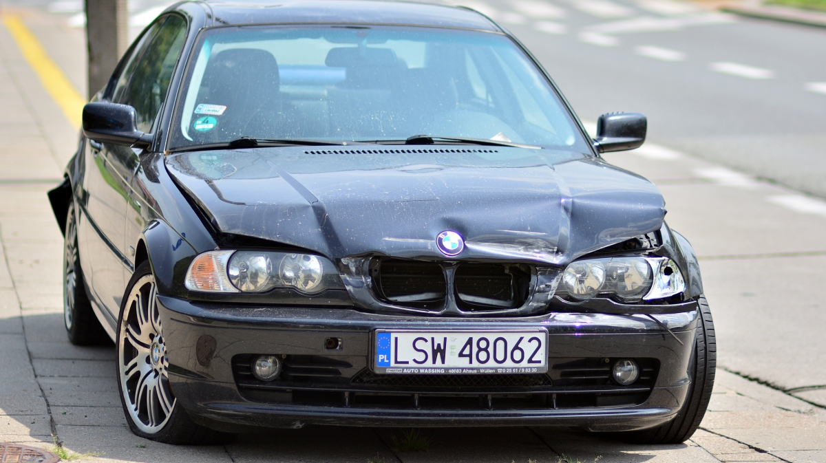 研究顯示，駕駛BMW的車主智商偏低。