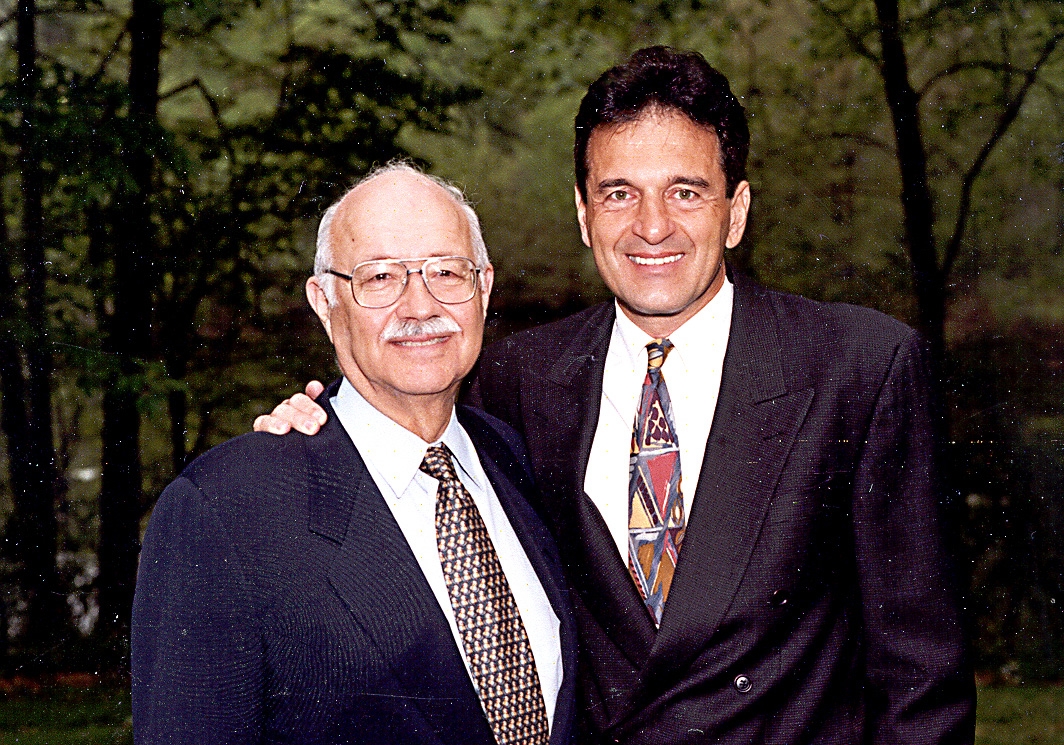 Subway由和Peter Buck共同創立,有報道指該公司的出售猜測是自兩人故去而起。