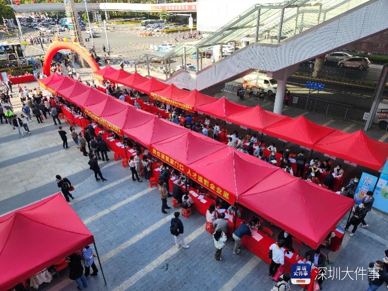 深圳集中最多人力資源公司的龍華汽車站。