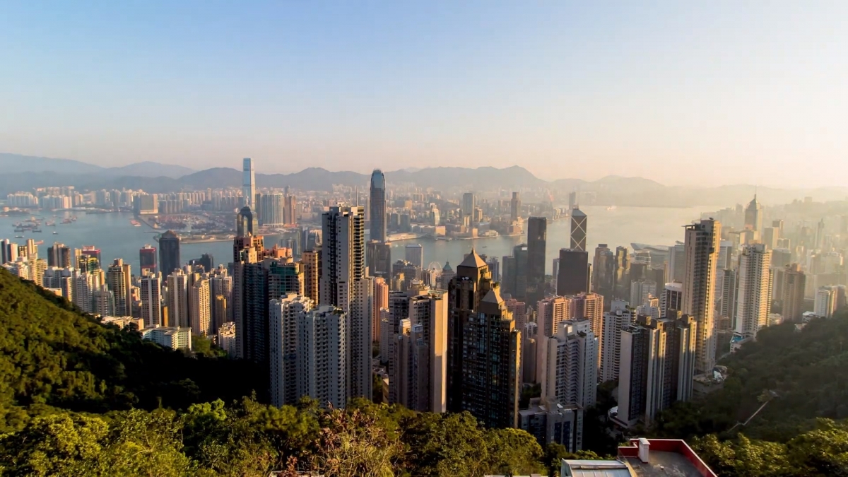 在地緣政治風險升溫下,在港外資企業或面臨雙重制裁。