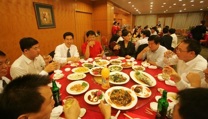 内地國家改革委員會提出,將對酒店1500元以上宴會套餐實施監管。