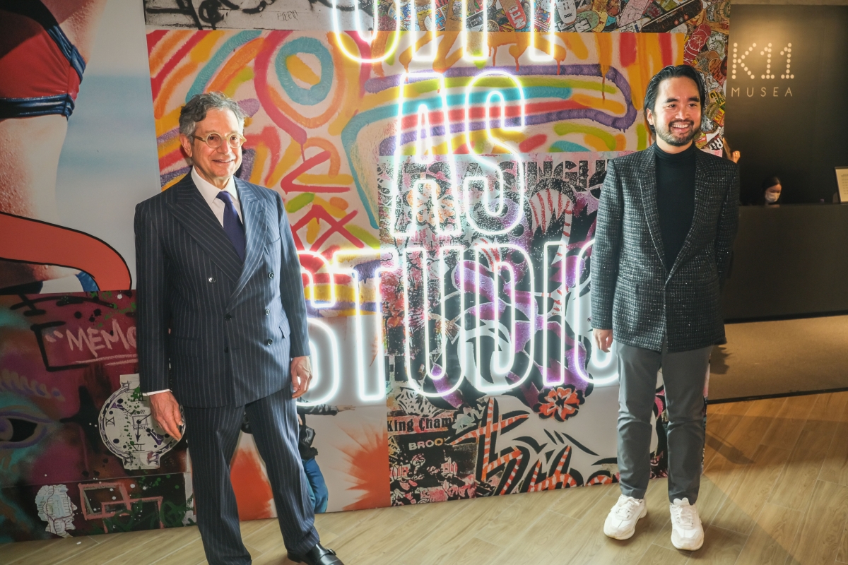 K11 集團創辦人兼主席鄭志剛先生 (右) 及「City As Studio」策展人 Jeffrey Deitch (左)。