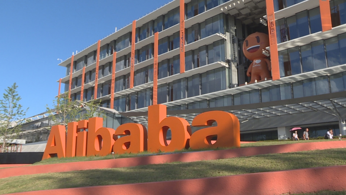  阿里宣布業務將一拆六，股價大升。