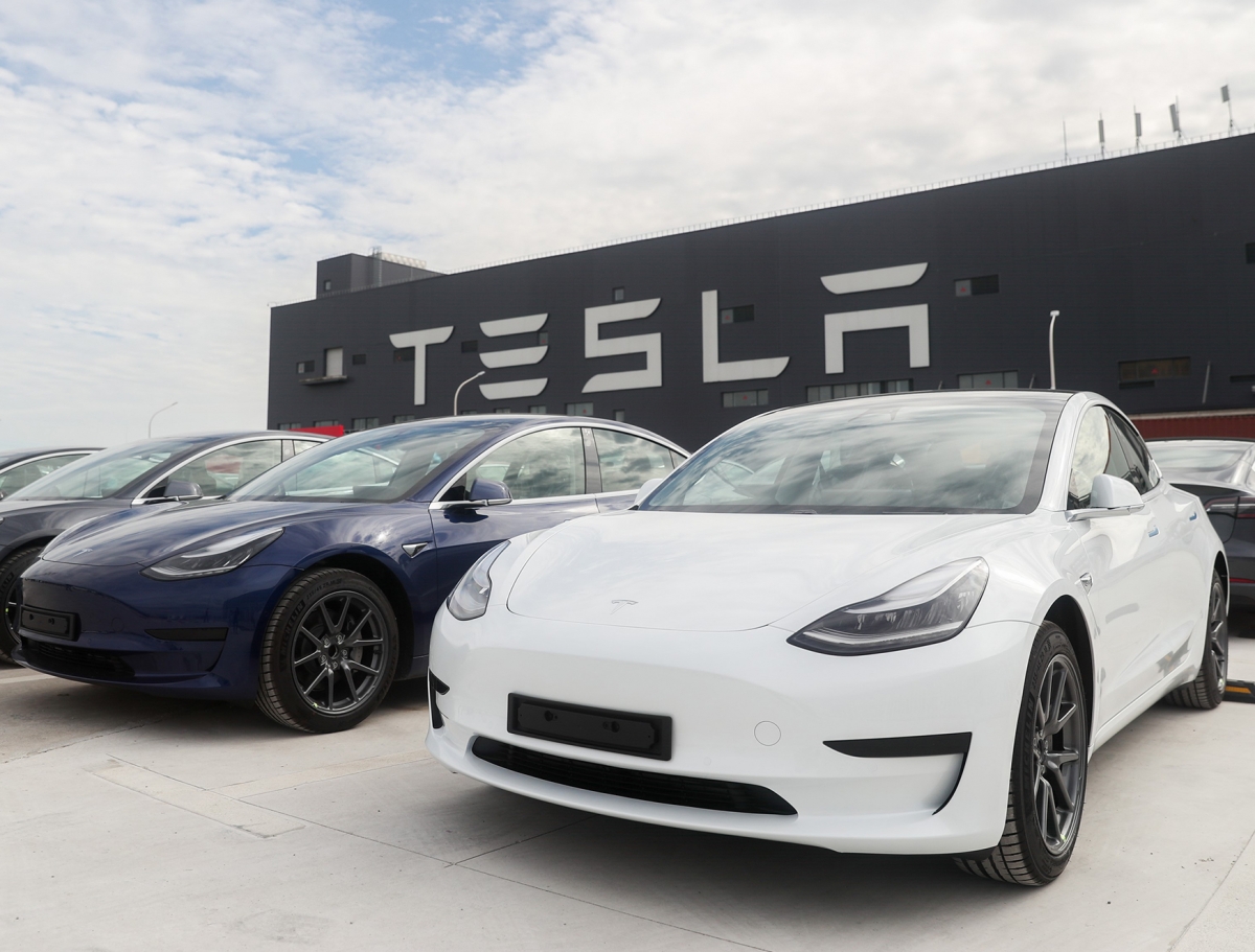 Tesla減價促銷後,首季盈利大減逾2成。