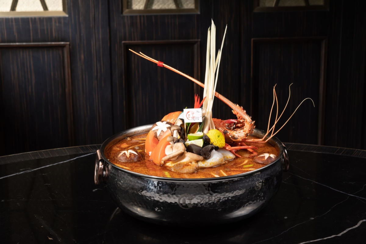 花月宮負責人表示,長假期不少市民外遊,為提升營業額都要增加宣傳。