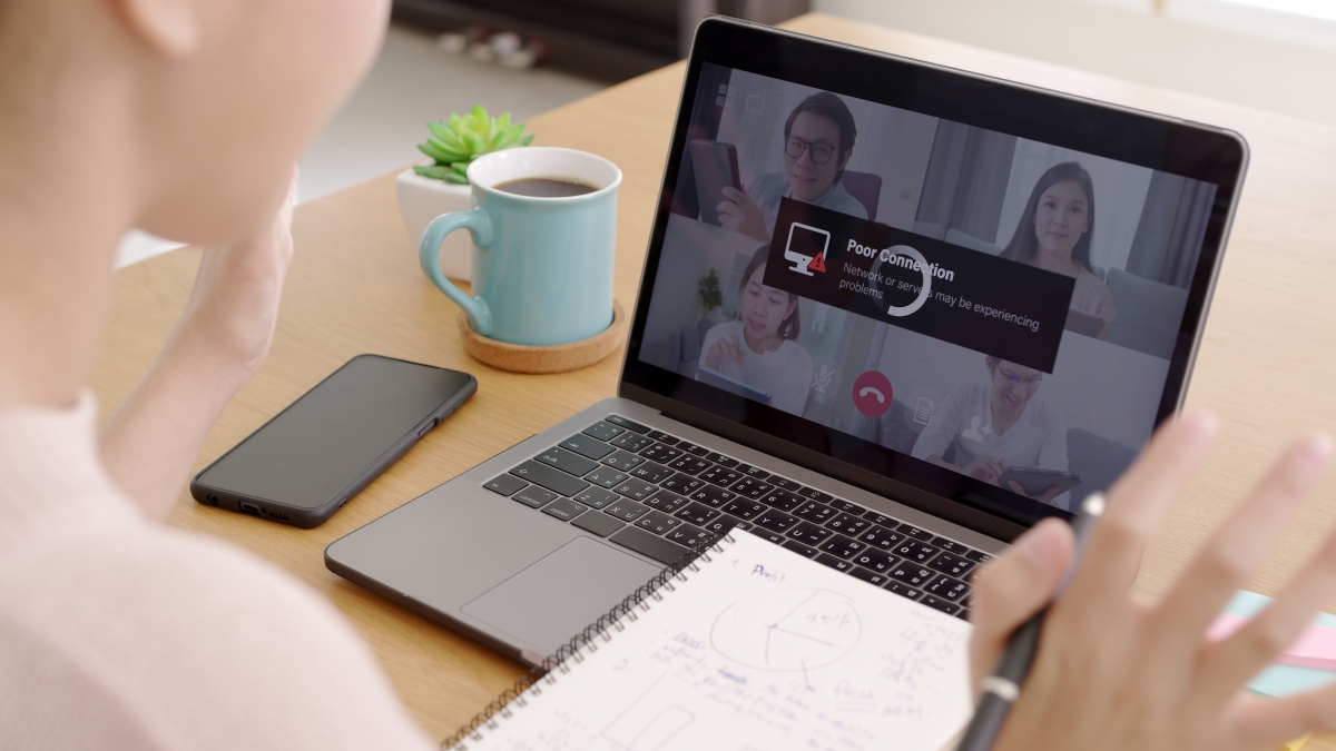 跟客戶進行線上會議時,因Wi-Fi接收得差而中斷對話,不但場面尷尬,更會影響公司形象。