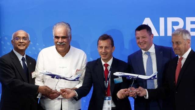 IndiGo與空中巴士簽訂500架A320飛機的訂購協議,成商業航空史上最大一筆單一訂單。