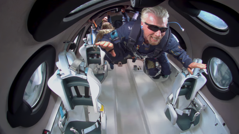 創辦人布蘭森(Richard Branson)於2021年的「團結22號」任務中登上太空。