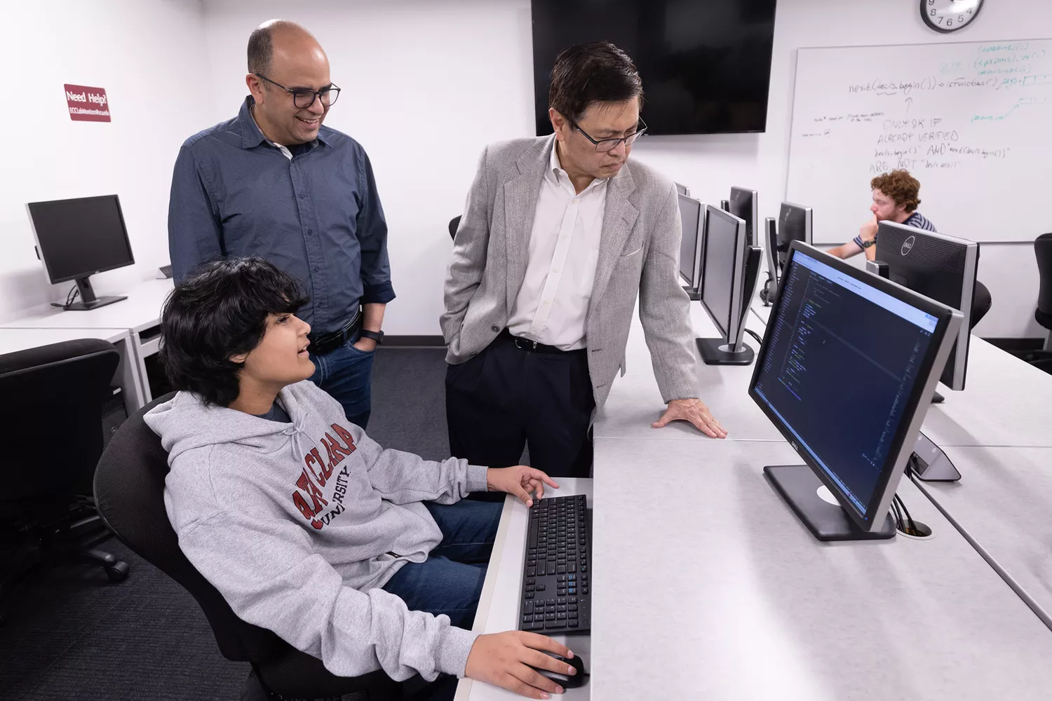 奎兹曾於大型半導體晶片製造商Intel實驗室實習了3年半的時間。