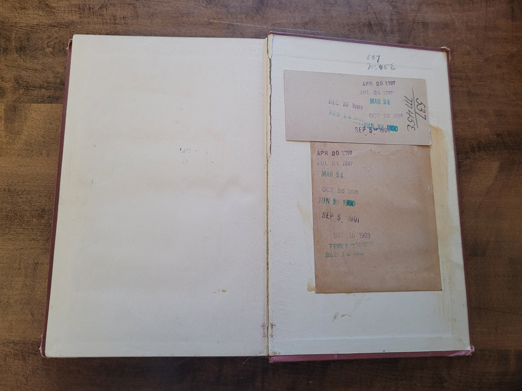 頁面中詳細記載逾百年前的借出記錄。