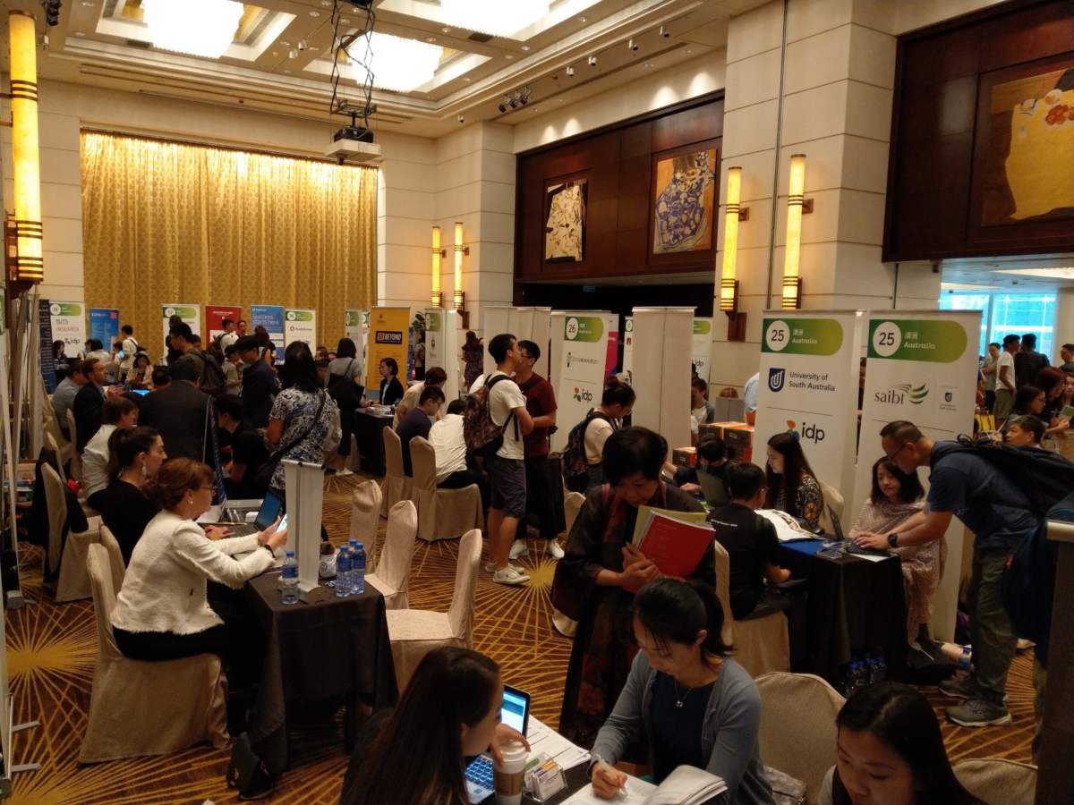 會上除了能夠了解心儀課程學額、收生要求及費用等資訊,更有即場面試機會,有機會即時獲得錄取通知