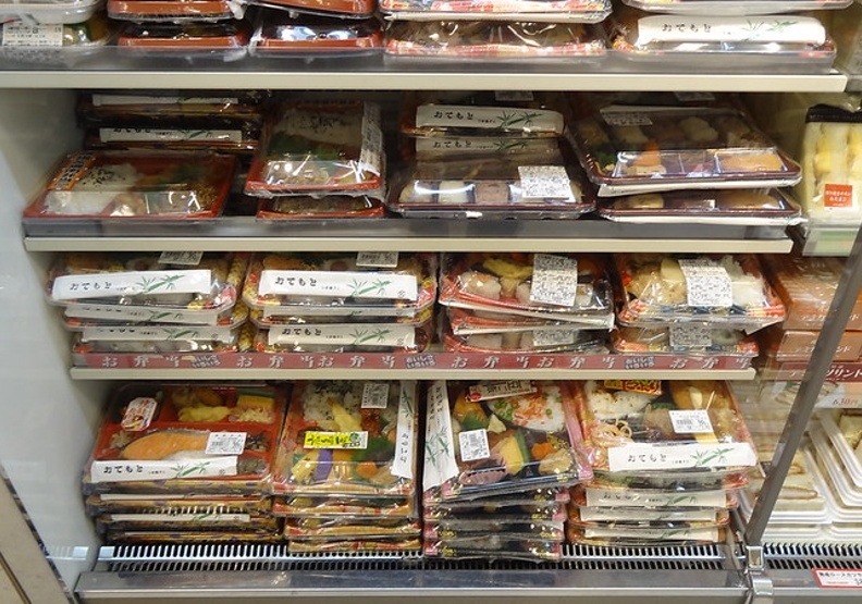 日本物價極高,打工仔的午餐通常在便利店解決,有些甚至乾脆不吃。