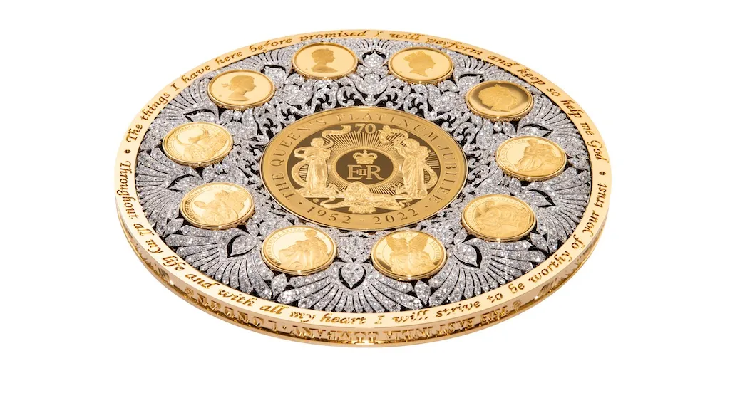 硬幣上刻有女王名言及登基時的宣誓詞。