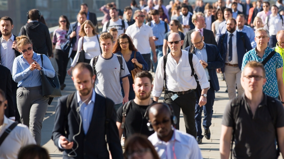 英國2022年打工仔請病假的平均天數為7.8天,較疫情前2019年的5.8日增加2天,創2010年以來新高。