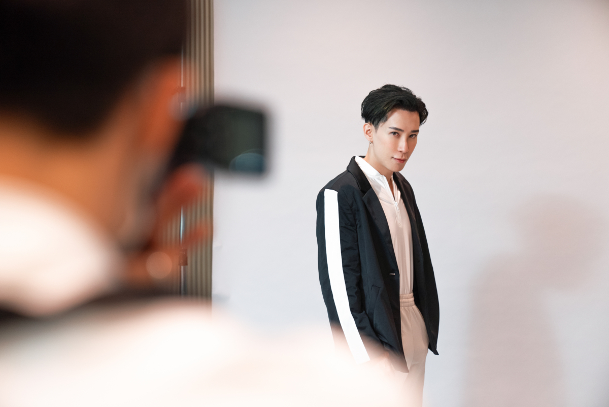 即使經常公幹，Mayao一機在手亦可利用iGTB NET及iGTB MOBILE App遙距辦理公司事務