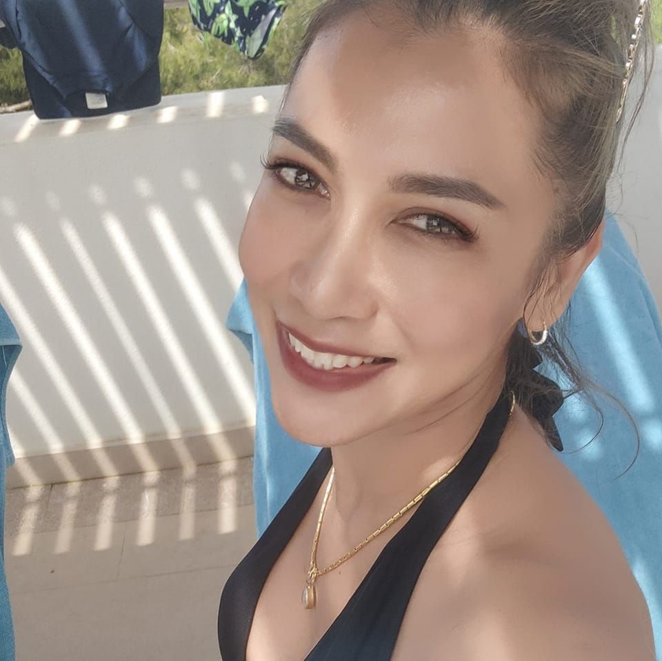 事主遭起底是泰國蘇梅島一家小型酒店的老闆娘。