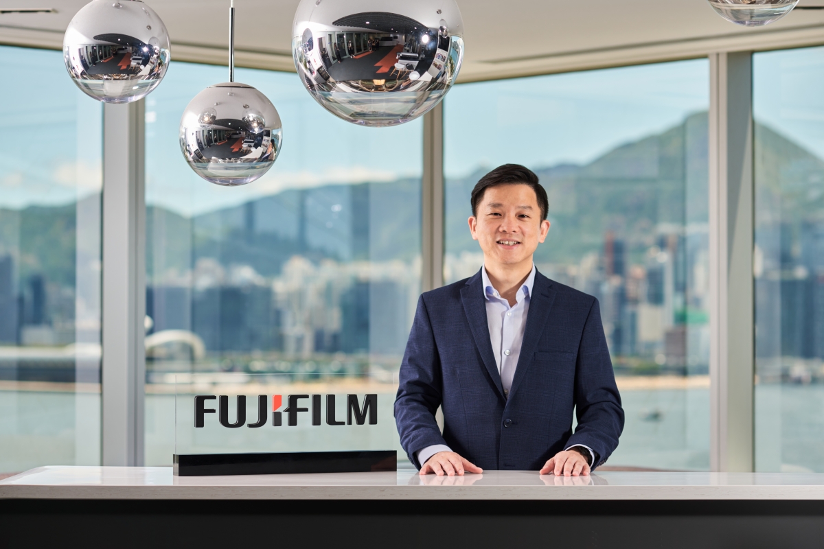 市場部及供應鏈管理總監陳偉明先生提到,富士膠片商業創新香港(FUJIFILM Business Innovation Hong Kong)不只是客戶可靠的「商業創新夥伴」, 更是企業的安全託管服務供應商。