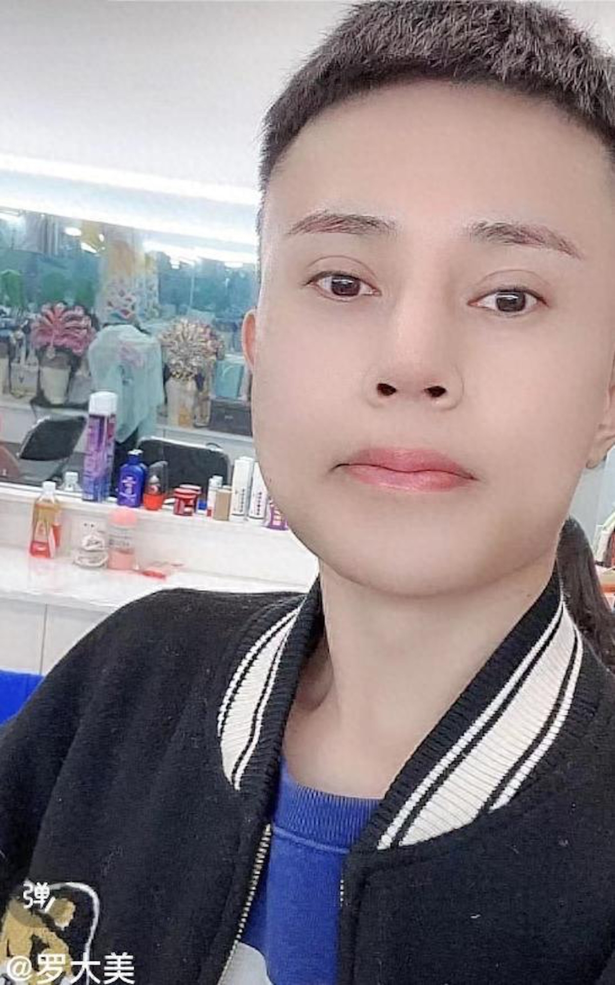 友人透露其生前樂於助人,因此身邊總是會出現不少朋友向他借錢。