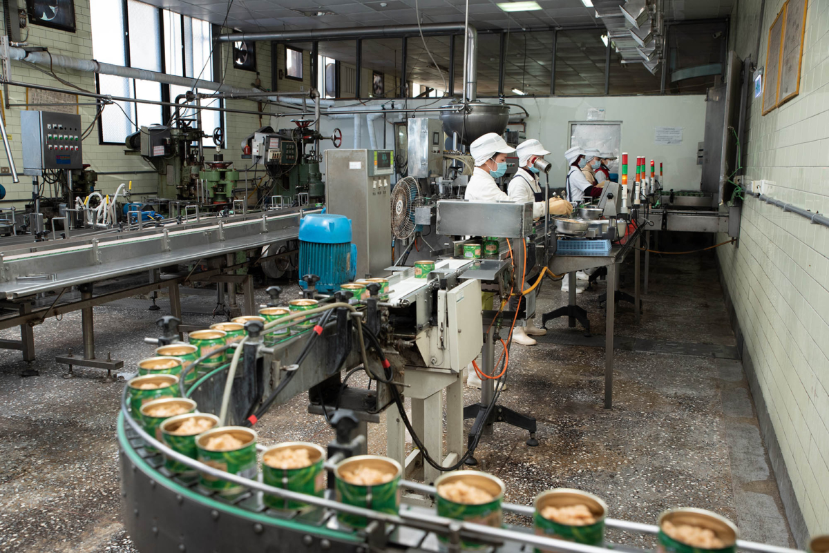 馬雲在同日成立了一家名為「杭州馬家廚房」的新食品公司，註冊資本為1,000萬元人民幣，由馬雲持股99.9%。