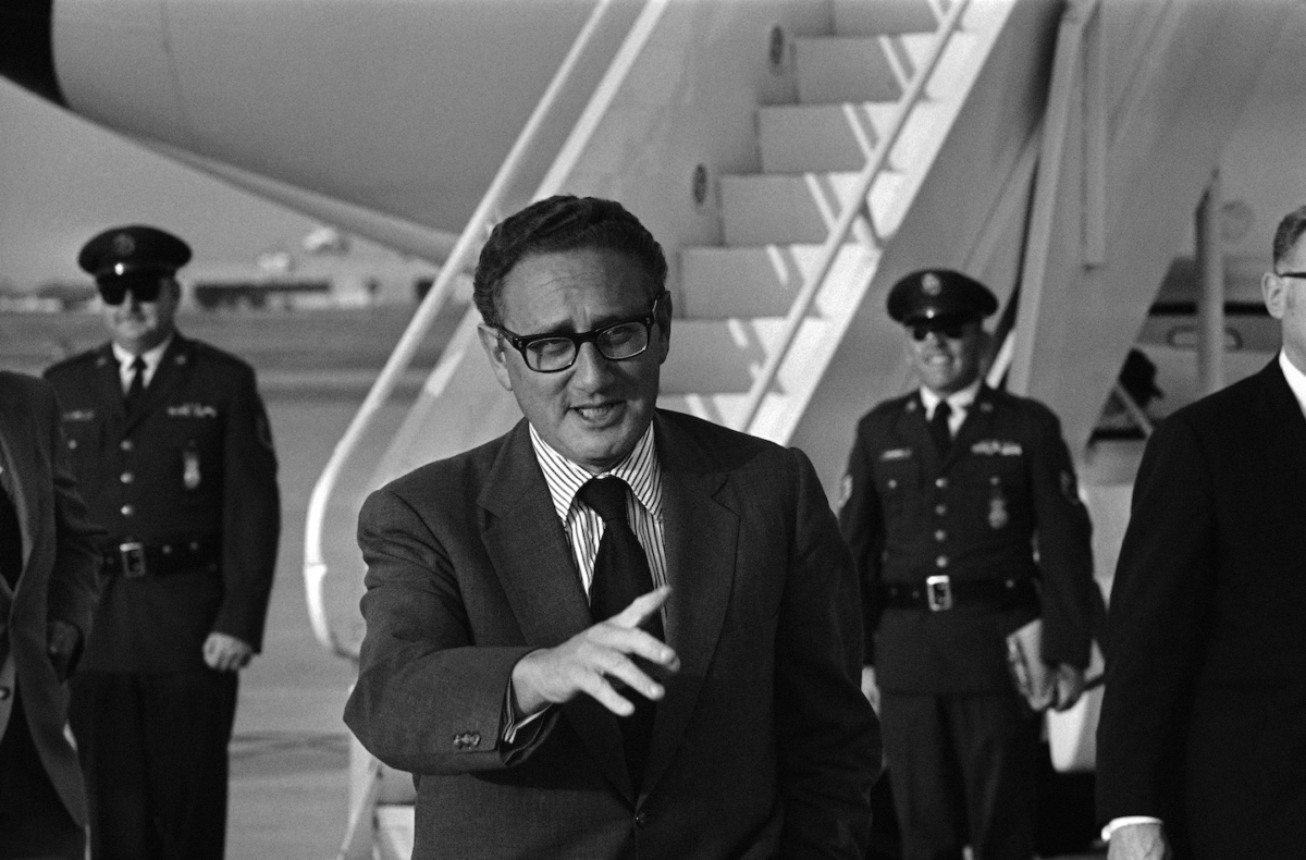 基辛格於1969年被任命為國家安全顧問,並於1973年任職美國國務卿,成為美國第一位原籍非美國的國務卿,是美國史上唯一一名兼任兩大外交軍事要職的官員。