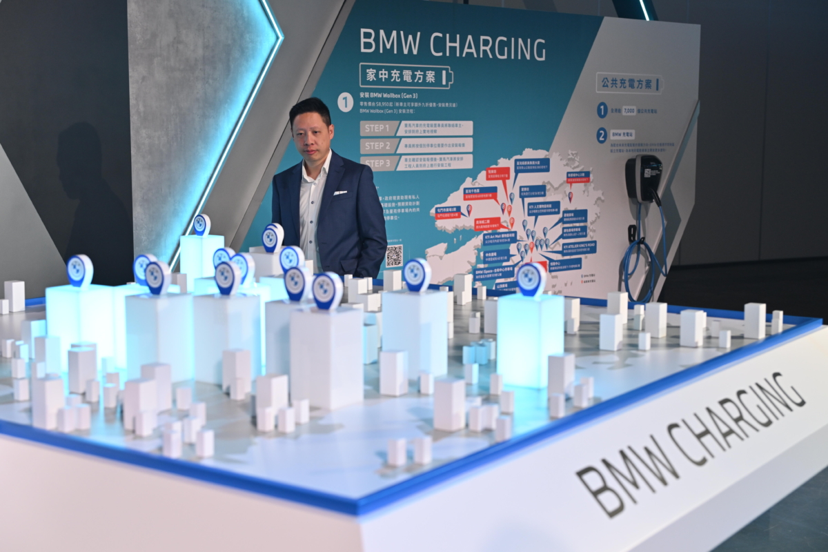 現時森那美集團已經於17個地點,提供超過100個公共充電站